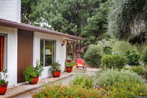 29979 Red Mountain Dr, Valley Center, CA 92082