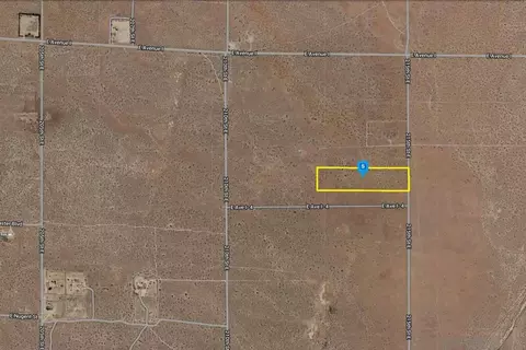 0 215 St #17, Lancaster, CA 93535 photo 7