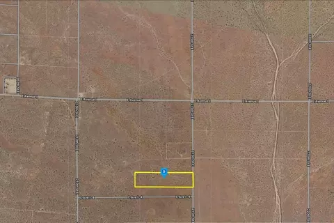 0 215 St #17, Lancaster, CA 93535 photo 6
