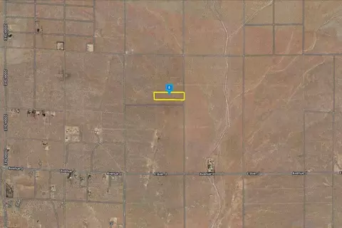 0 215 St #17, Lancaster, CA 93535 photo 9