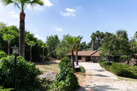 10956 Calavo Dr, La Mesa, CA 91941 photo 6