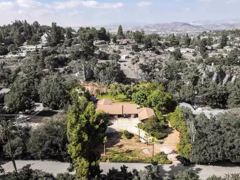 10956 Calavo Dr, La Mesa, CA 91941 photo 3