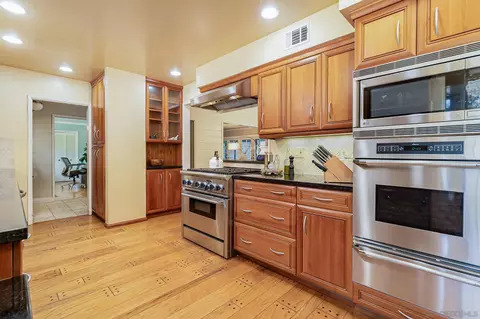 10956 Calavo Dr, La Mesa, CA 91941 photo 19