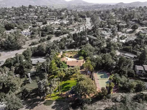 10956 Calavo Dr, La Mesa, CA 91941 photo 4
