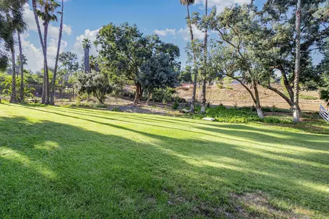10956 Calavo Dr, La Mesa, CA 91941 photo 38