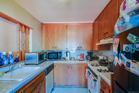 1160 Tower Dr, Vista, CA 92083 photo 28