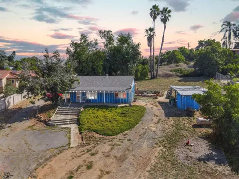 1160 Tower Dr, Vista, CA 92083 photo 3