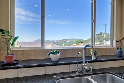 23227 Illahee Dr, Alpine, CA 91901 photo 12