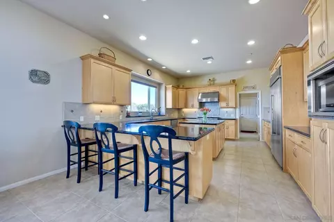 23227 Illahee Dr, Alpine, CA 91901 photo 9