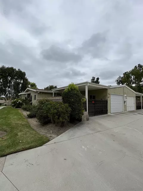 3719 Bay Leaf Way, Oceanside, CA 92057 photo 4