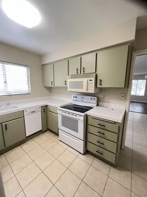 3719 Bay Leaf Way, Oceanside, CA 92057 photo 17