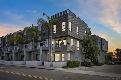 2521 State St, Carlsbad, CA 92008
