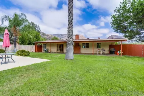 748 Saint George Dr, El Cajon, CA 92019 photo 13