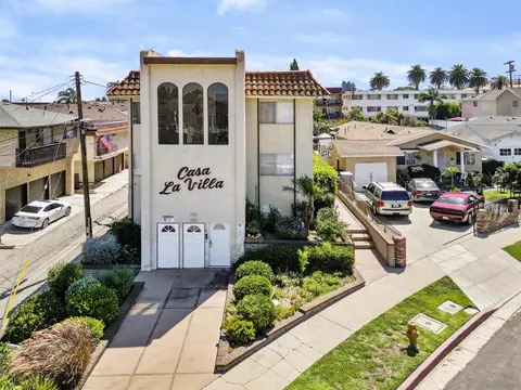 1027 W 11th St #7, San Pedro, CA 90731