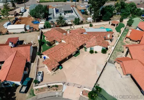 1842 Teton Pass St, El Cajon, CA 92019 photo 4