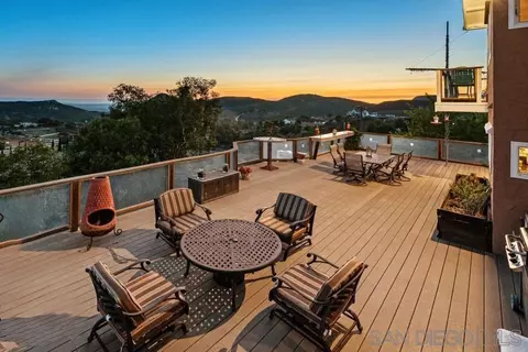 17119 Iron Mountain Dr, Poway, CA 92064 photo 2