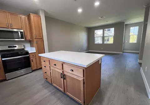 2707 Box Elder Ct, Chula Vista, CA 91915 photo 2