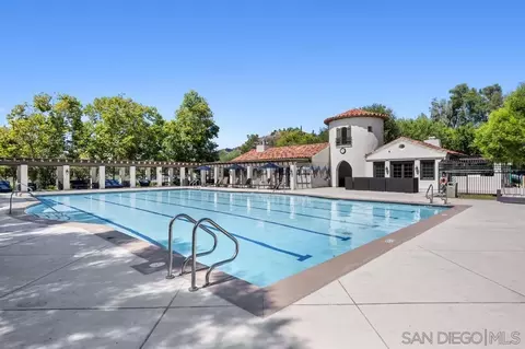 2326 Fallbrook Pl, Escondido, CA 92027 photo 45