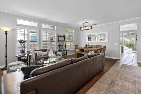 2326 Fallbrook Pl, Escondido, CA 92027 photo 7