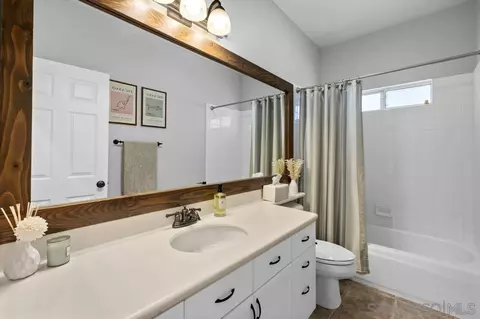 2326 Fallbrook Pl, Escondido, CA 92027 photo 27