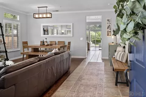 2326 Fallbrook Pl, Escondido, CA 92027 photo 6