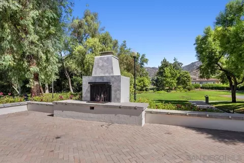 2326 Fallbrook Pl, Escondido, CA 92027 photo 41
