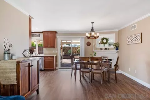 13185 Wanesta Dr, Poway, CA 92064 photo 9