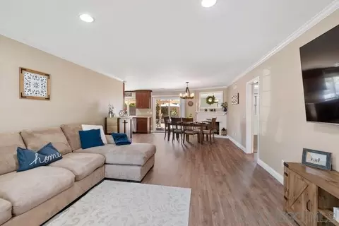 13185 Wanesta Dr, Poway, CA 92064 photo 7