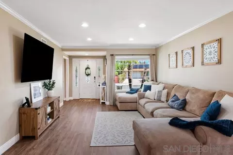 13185 Wanesta Dr, Poway, CA 92064 photo 4