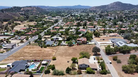 pebble canyon dr, Poway, CA 92064 photo 7