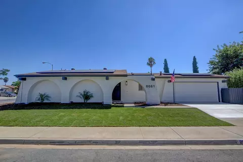 8661 Double M Rd, Santee, CA 92071