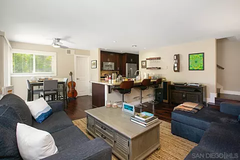 8288 Gilman Dr #45, La Jolla, CA 92037 photo 4