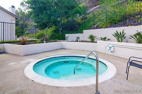 8288 Gilman Dr #45, La Jolla, CA 92037 photo 30