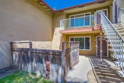 300 Filbert UNIT 2, El Cajon, CA 92020 photo 5