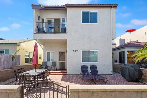 737 Jamaica Ct #2, San Diego, CA 92109