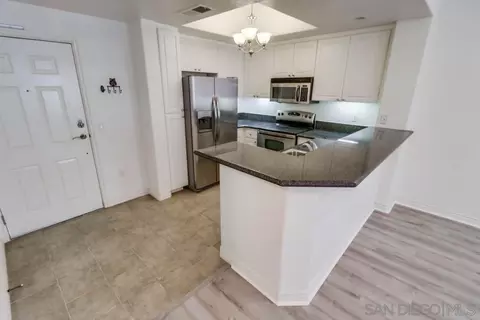 9263 Regents Rd #B207, La Jolla, CA 92037 photo 4