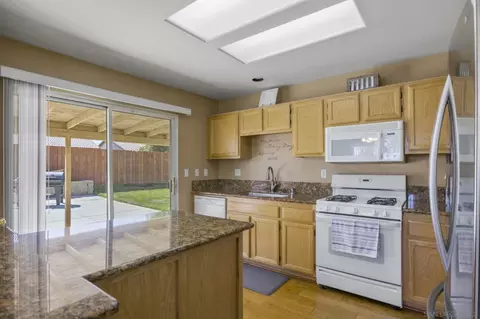 15404 Kearny Dr, Adelanto, CA 92301 photo 15