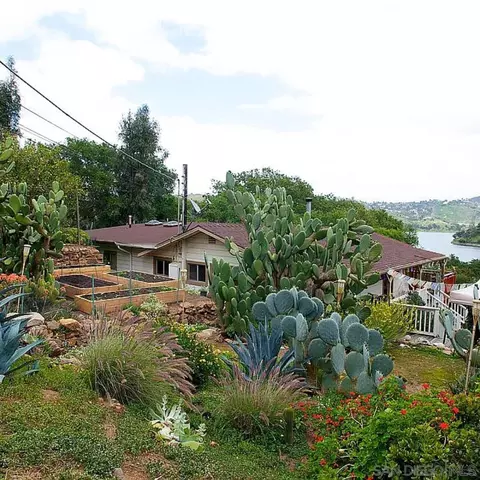 19642 4th Pl, Escondido, CA 92029