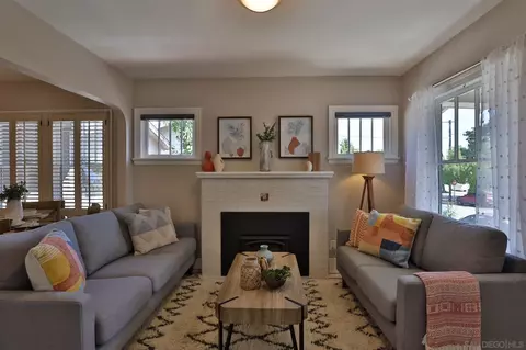 3676 Dwight St, San Diego, CA 92104