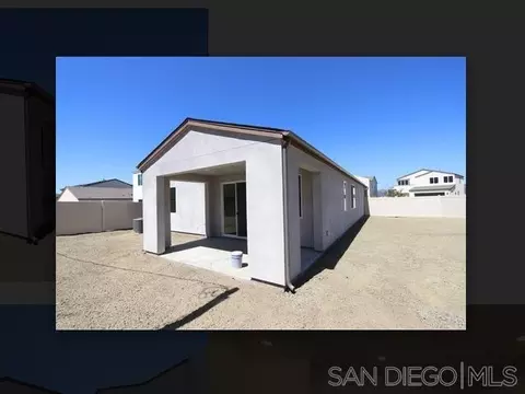 35167 Bergamot Cv #184, Fallbrook, CA 92028 photo 2