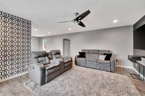 1389 Pine Dr, El Cajon, CA 92020 photo 3
