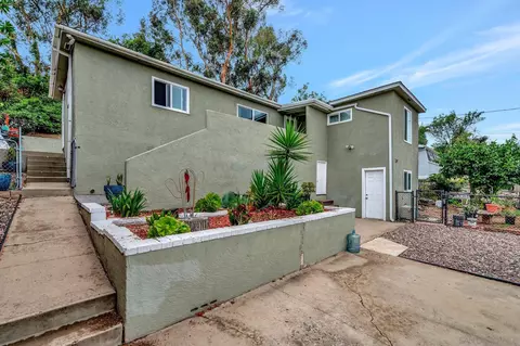 1389 Pine Dr, El Cajon, CA 92020 photo 23