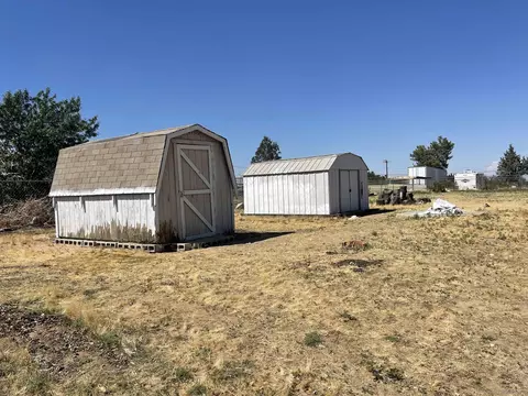 15362 Sycamore St, Hesperia, CA 92345 photo 17