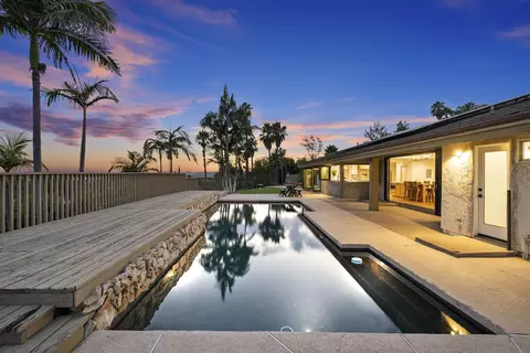 1323 Hidden Knoll Ct, El Cajon, CA 92019