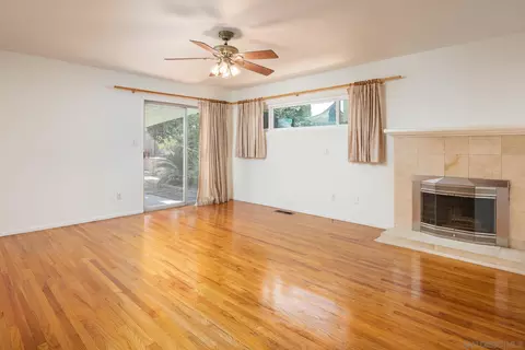 8025 El Paso St, La Mesa, CA 91942 photo 3