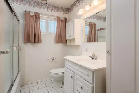 8025 El Paso St, La Mesa, CA 91942 photo 17