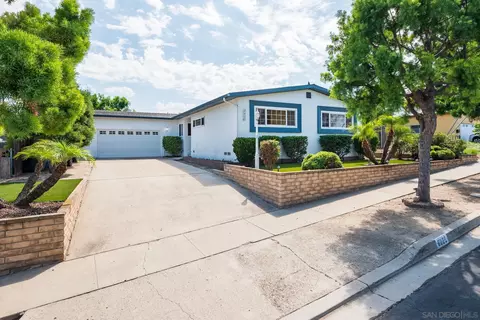 8025 El Paso St, La Mesa, CA 91942