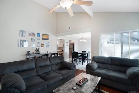 3589 Coconut Way, Oceanside, CA 92058