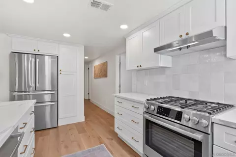 861 F Ave, Coronado, CA 92118 photo 11
