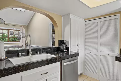 8844 Spring Canyon Dr, Spring Valley, CA 91977 photo 10
